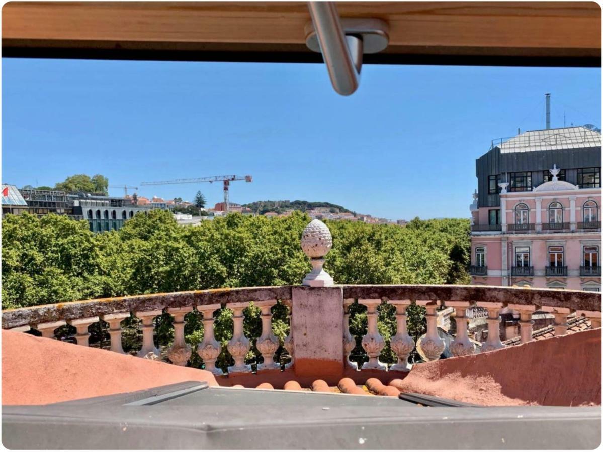 Charming Sunny Penthouse Lejlighed